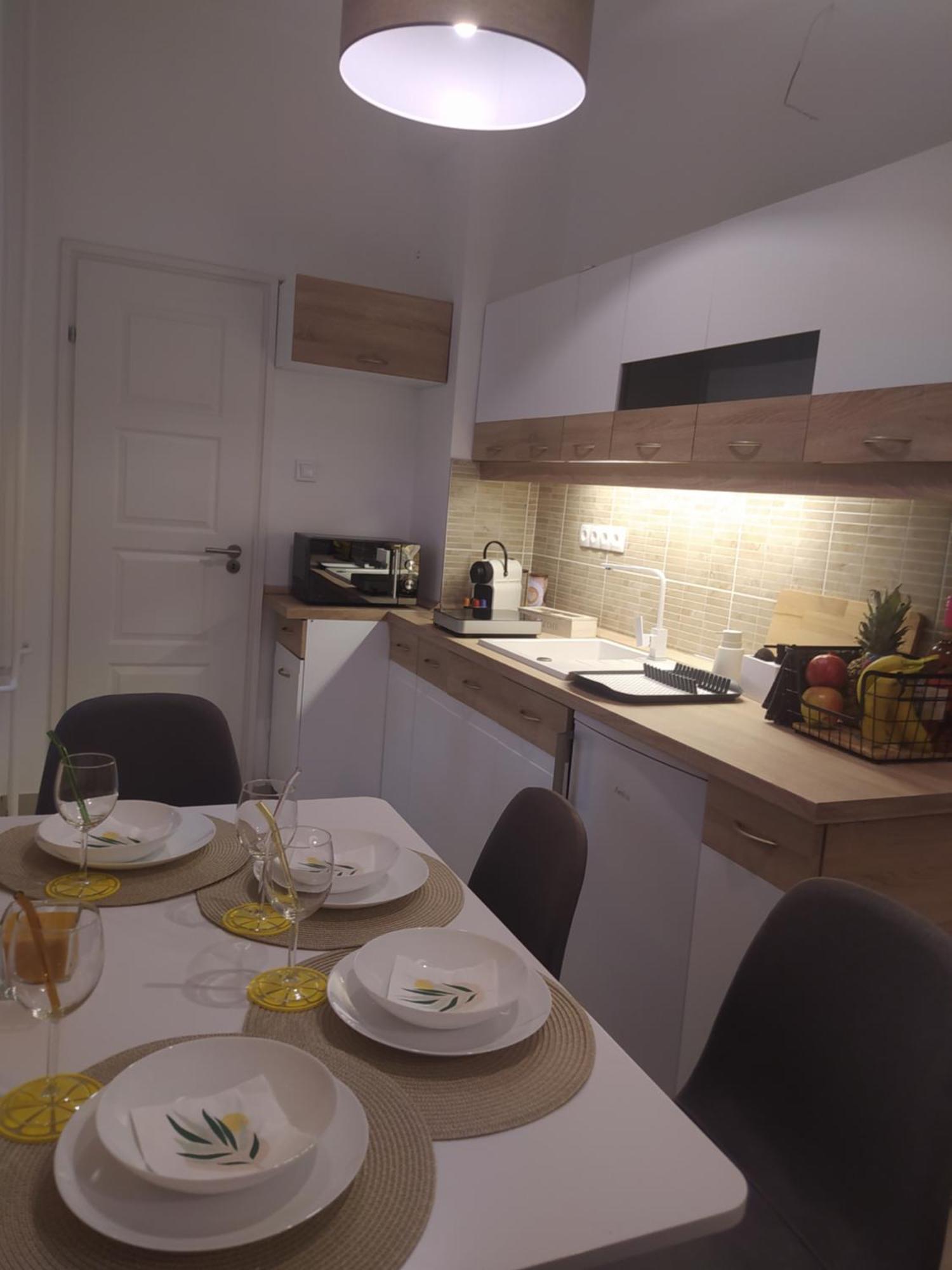 Lady Mabel'S Apartment Near To Arena, Puskas Stadion And City Park, With Guarded Parking Place 布达佩斯 外观 照片